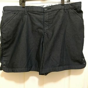 Lee comfort waistband stretch jean shorts